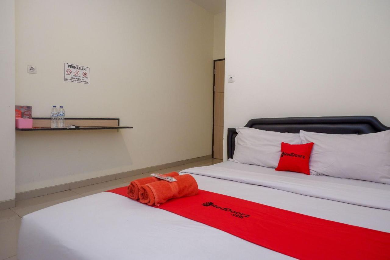 Sans Hotel Mataram Malioboro Yogyakarta Exteriör bild